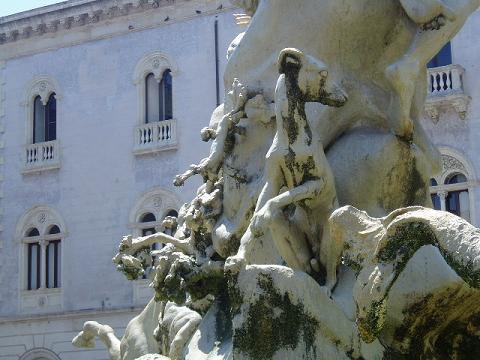  diana fountain dog Siracusa 1906